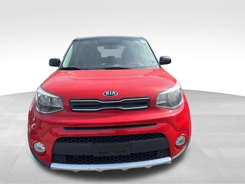 Used 2018 Red Kia Plus image 4