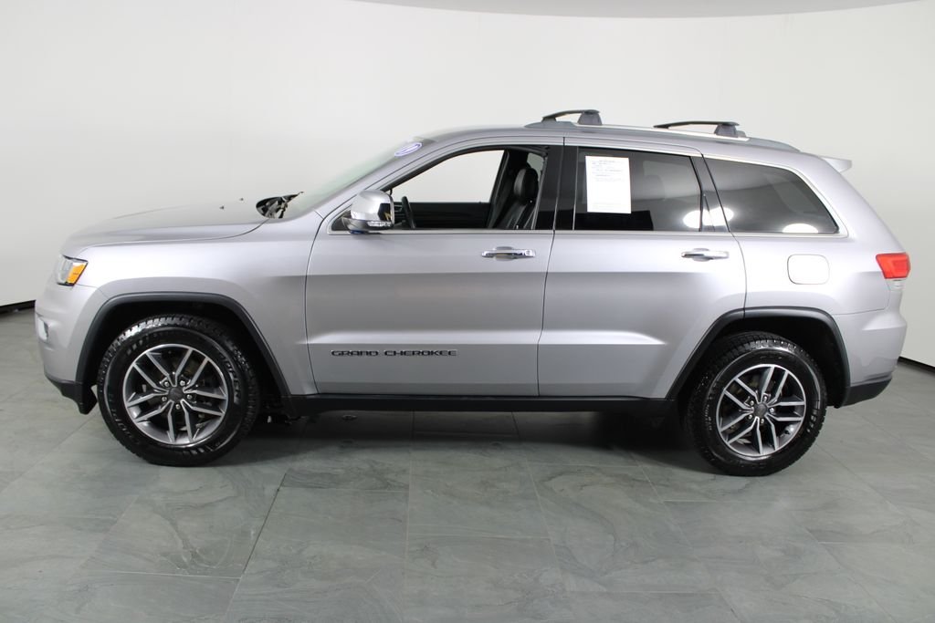 Used 2019 Silver Jeep Limited image 13