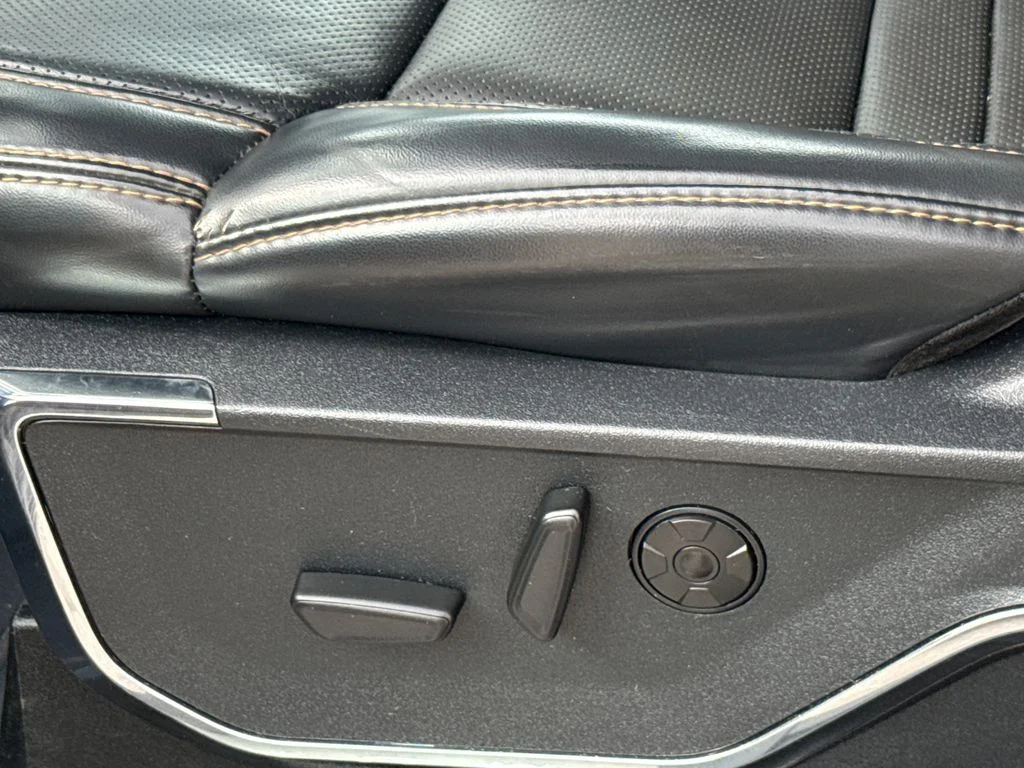 Certified Used 2024 Gray Ford Platinum image 29