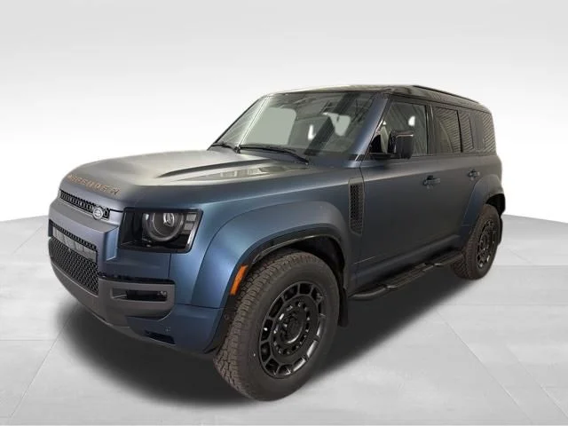 2026 Land Rover Defender 110 OCTA P635's photo