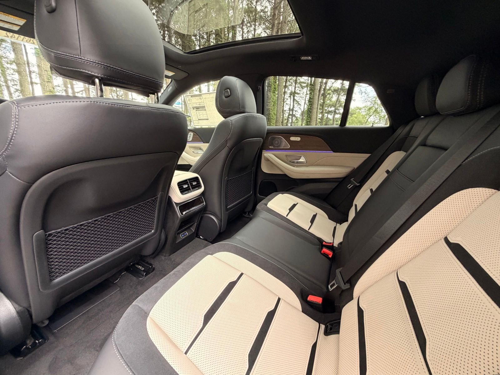 New 2026 MANUFAKTUR Cote D Azur Light Blue Metallic Mercedes-Benz GLE 53 AMG® image 13