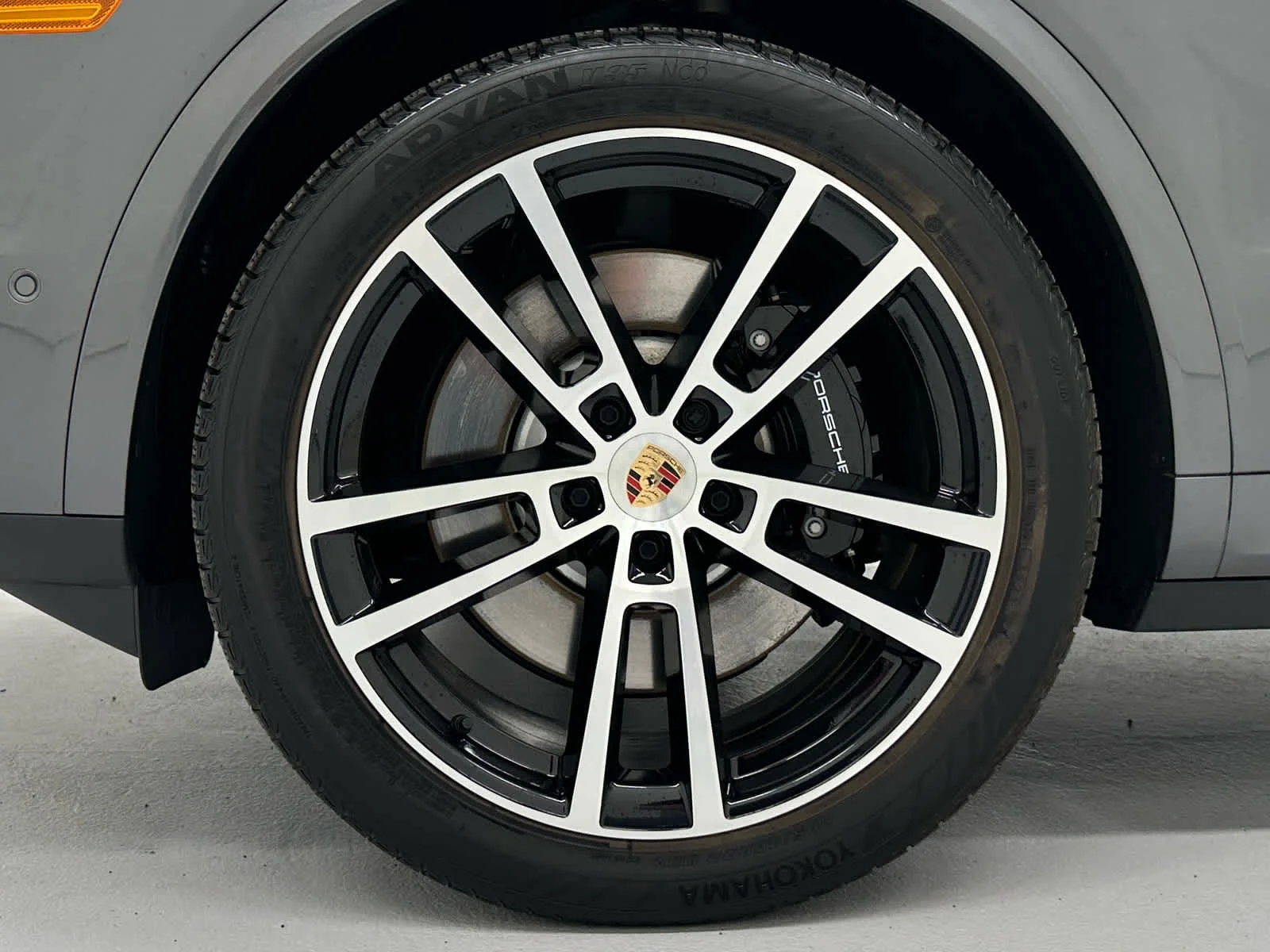 Used 2025 Quartzite Grey Metallic Porsche S image 9