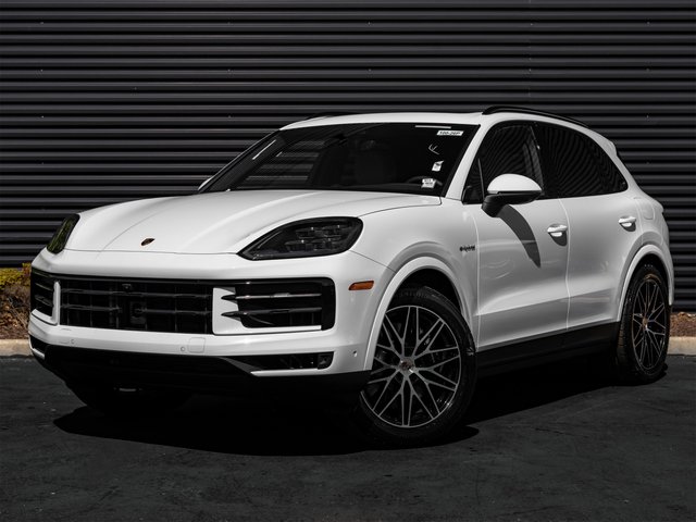 2026 Porsche Cayenne E-Hybrid Base