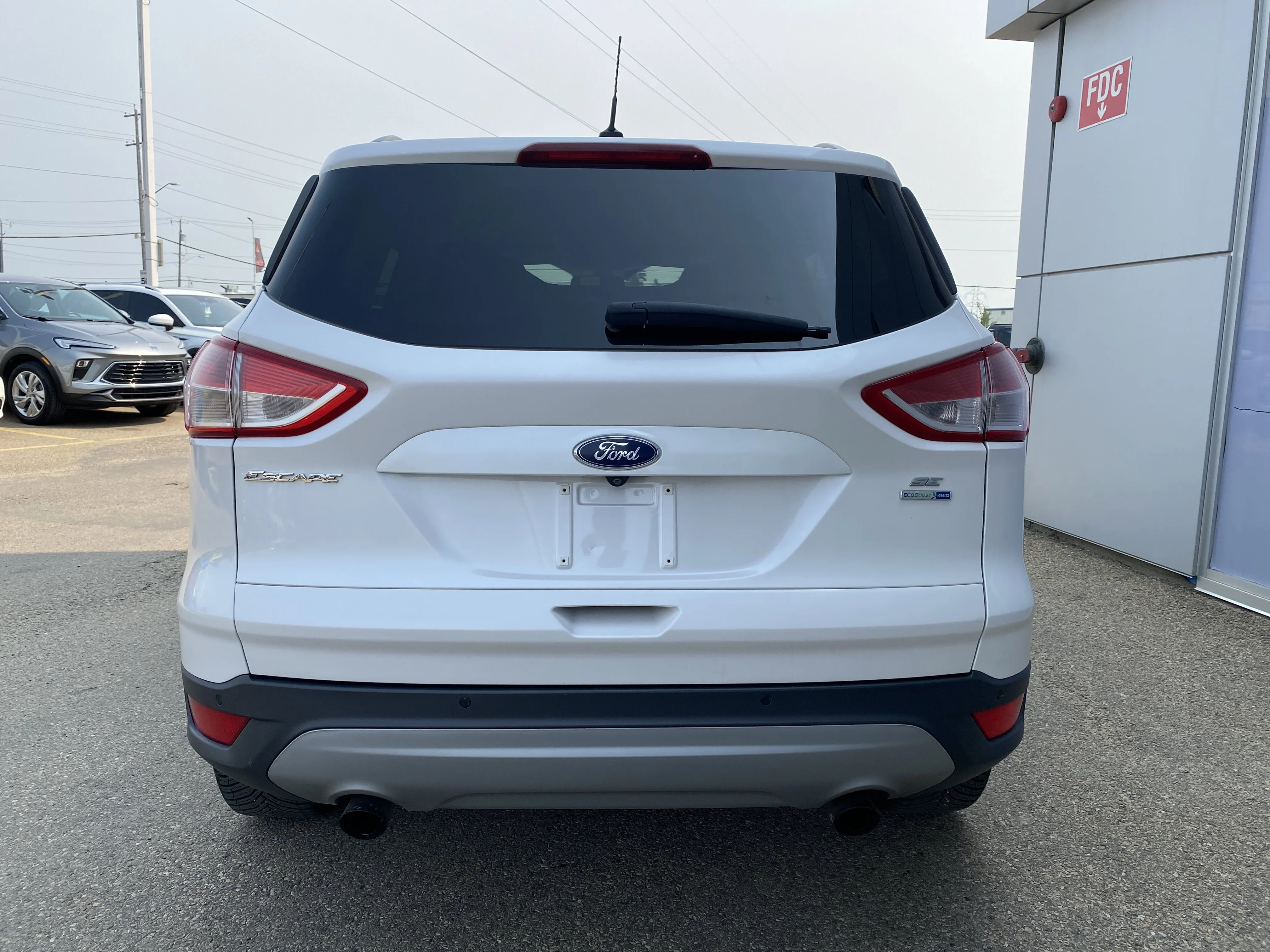 Used 2016 White Ford SE 4WD image 4