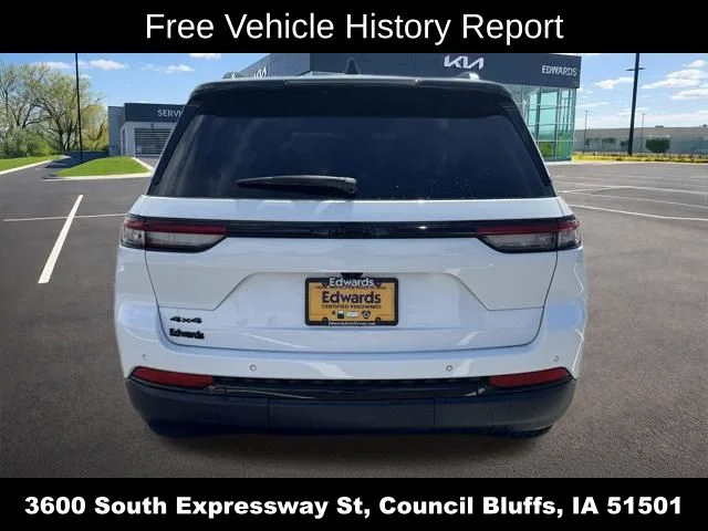 Used 2023 White Jeep Altitude X image 5