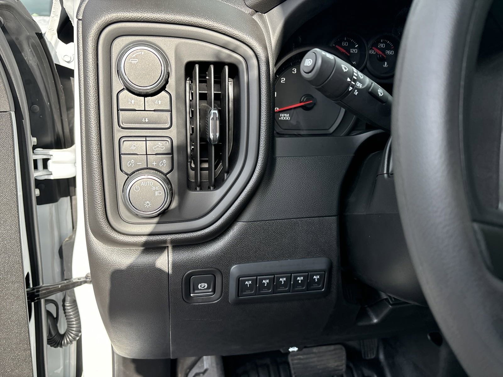 2024 Chevrolet Silverado 2500 HD Work Truck - Photo 14