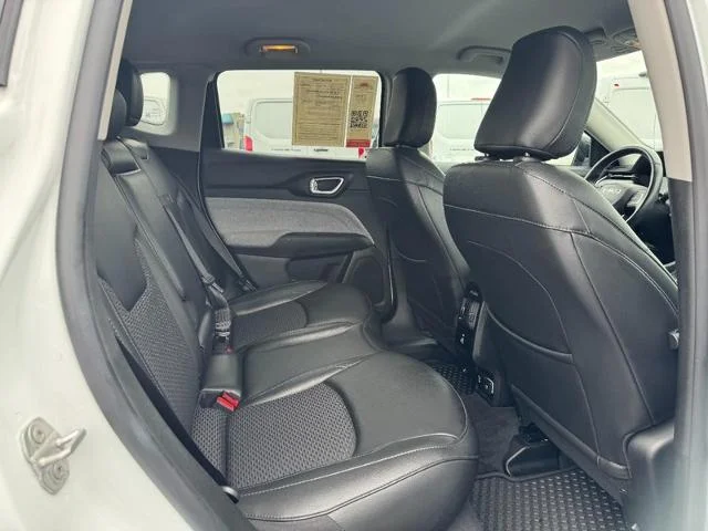 Used 2022 Bright White Clearcoat Jeep  image 11