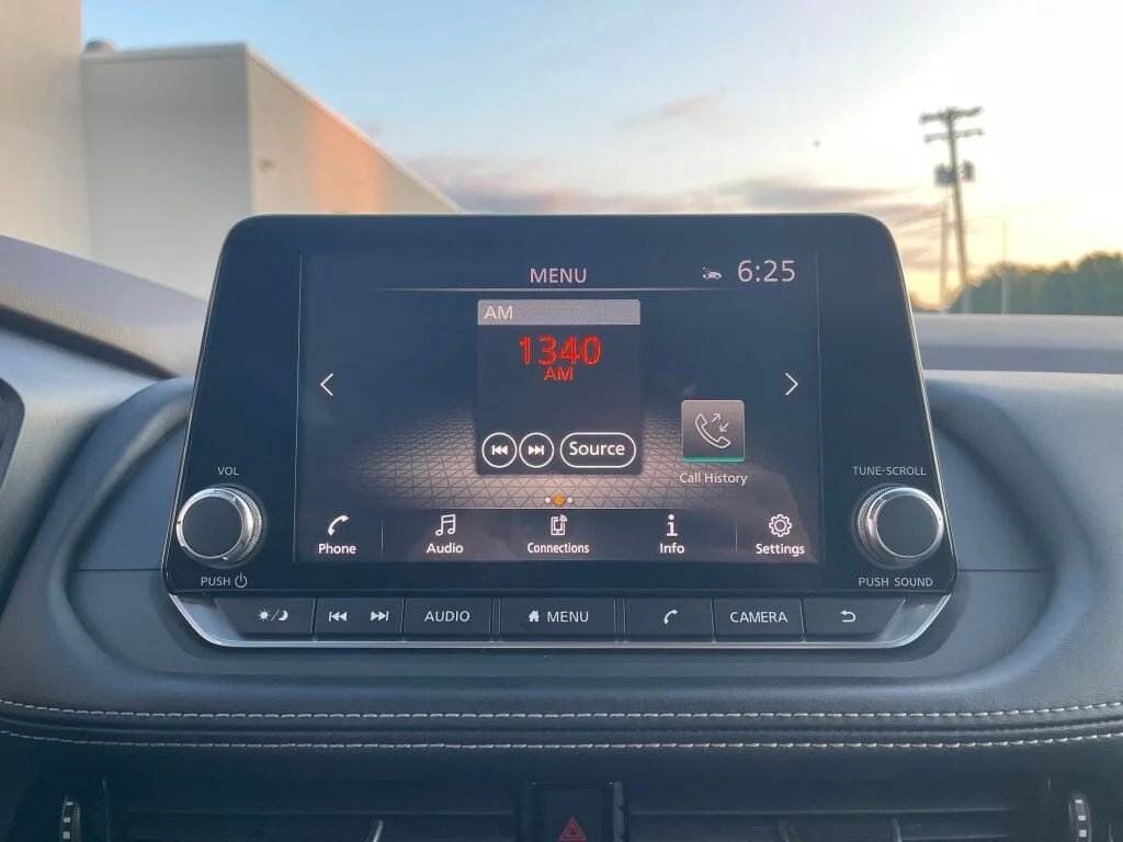 Used 2021 Super Black Nissan SV image 9