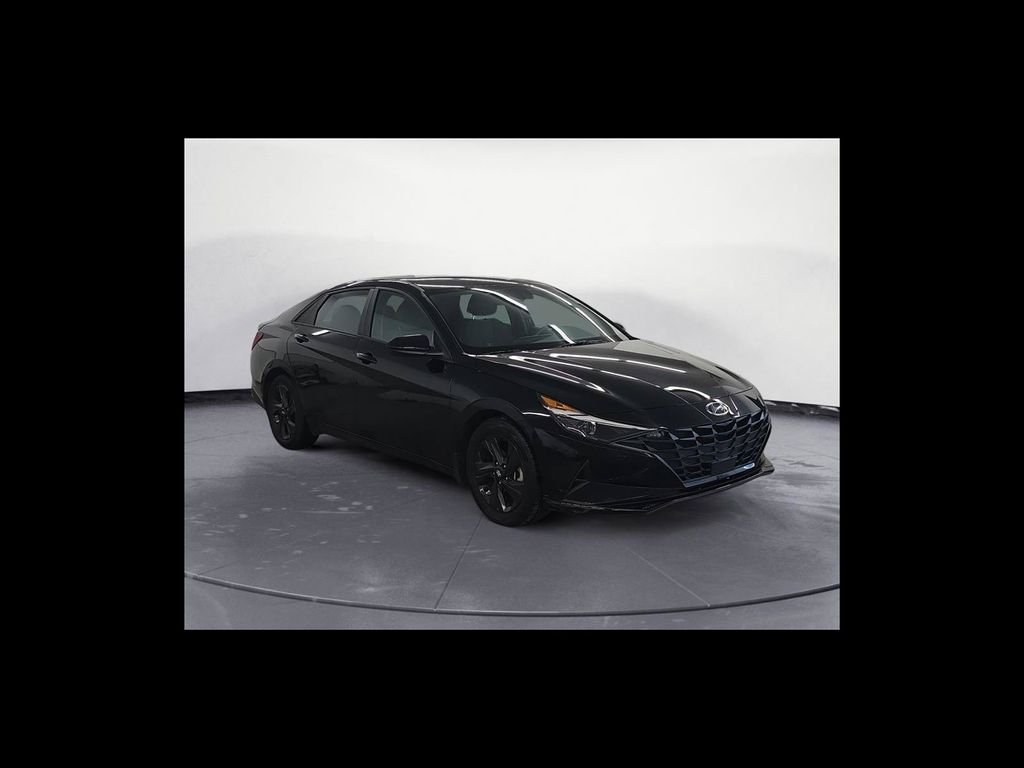 Used 2022 Black Hyundai SEL image 8