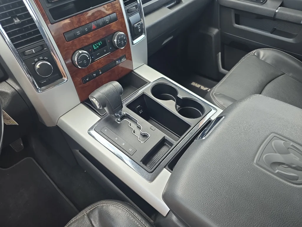 Used 2009 Gray Dodge LARAMIE image 15