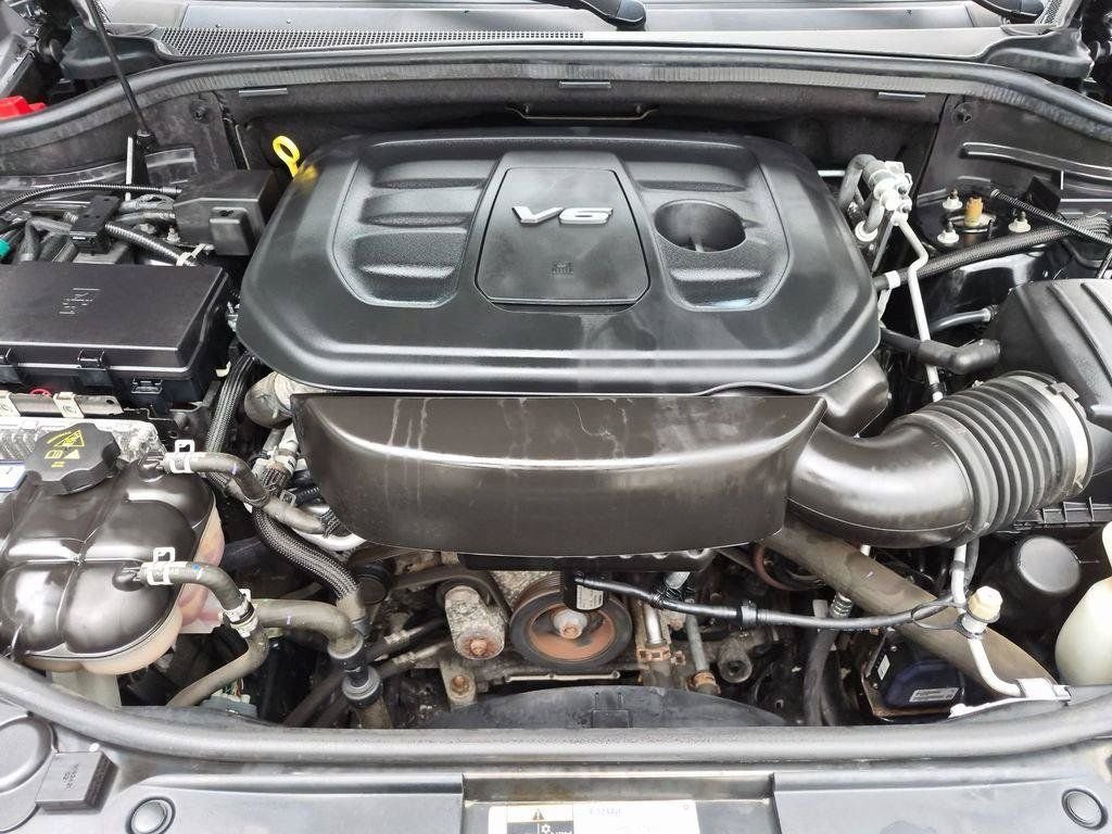 Used 2017 Black Jeep Overland image 31