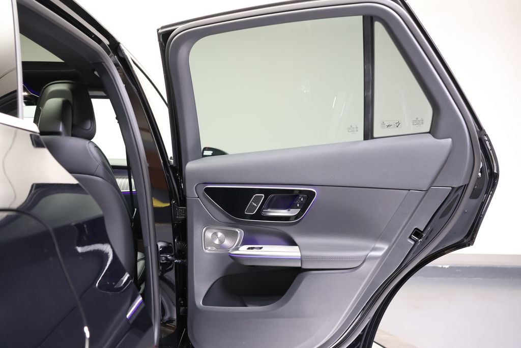 Used 2026 Black Mercedes-Benz GLC 300 image 48