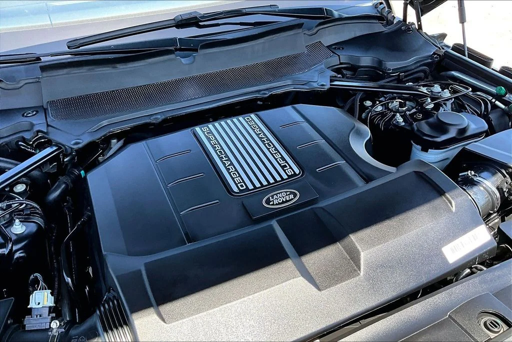 Used 2019 Black Land Rover 5.0L V8 Supercharged image 29