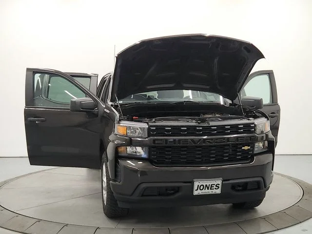 Used 2021 Brown Chevrolet Custom image 10