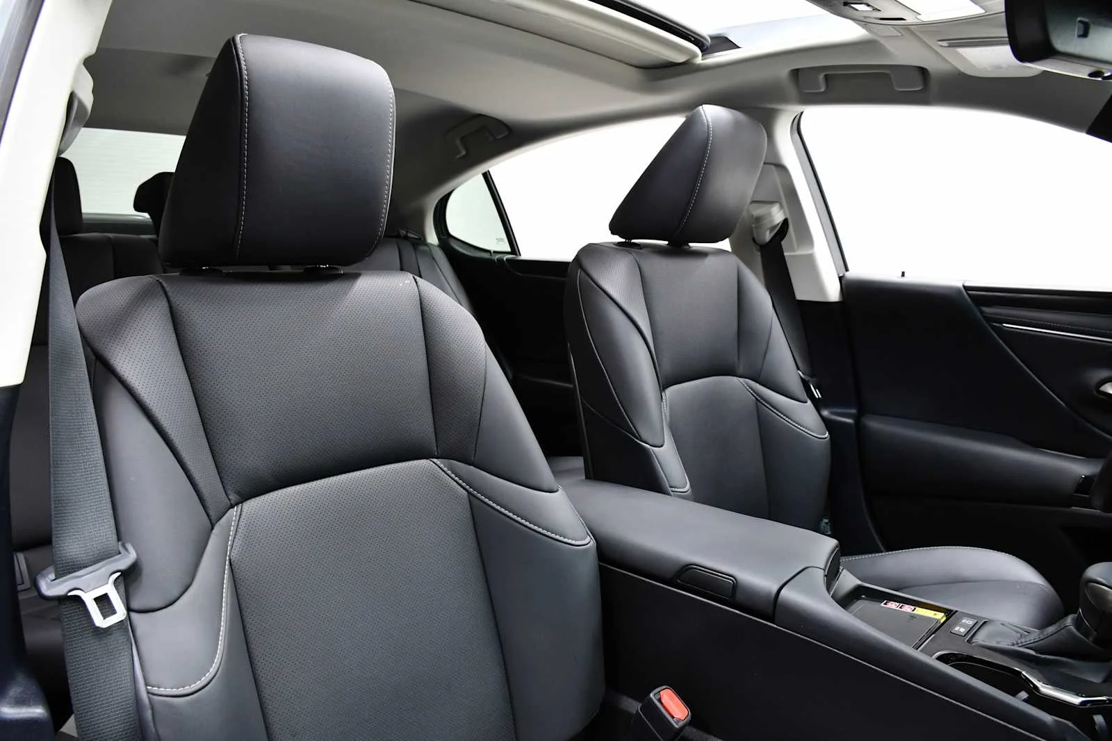 Certified Used 2024 IRIDIUM Lexus  image 22