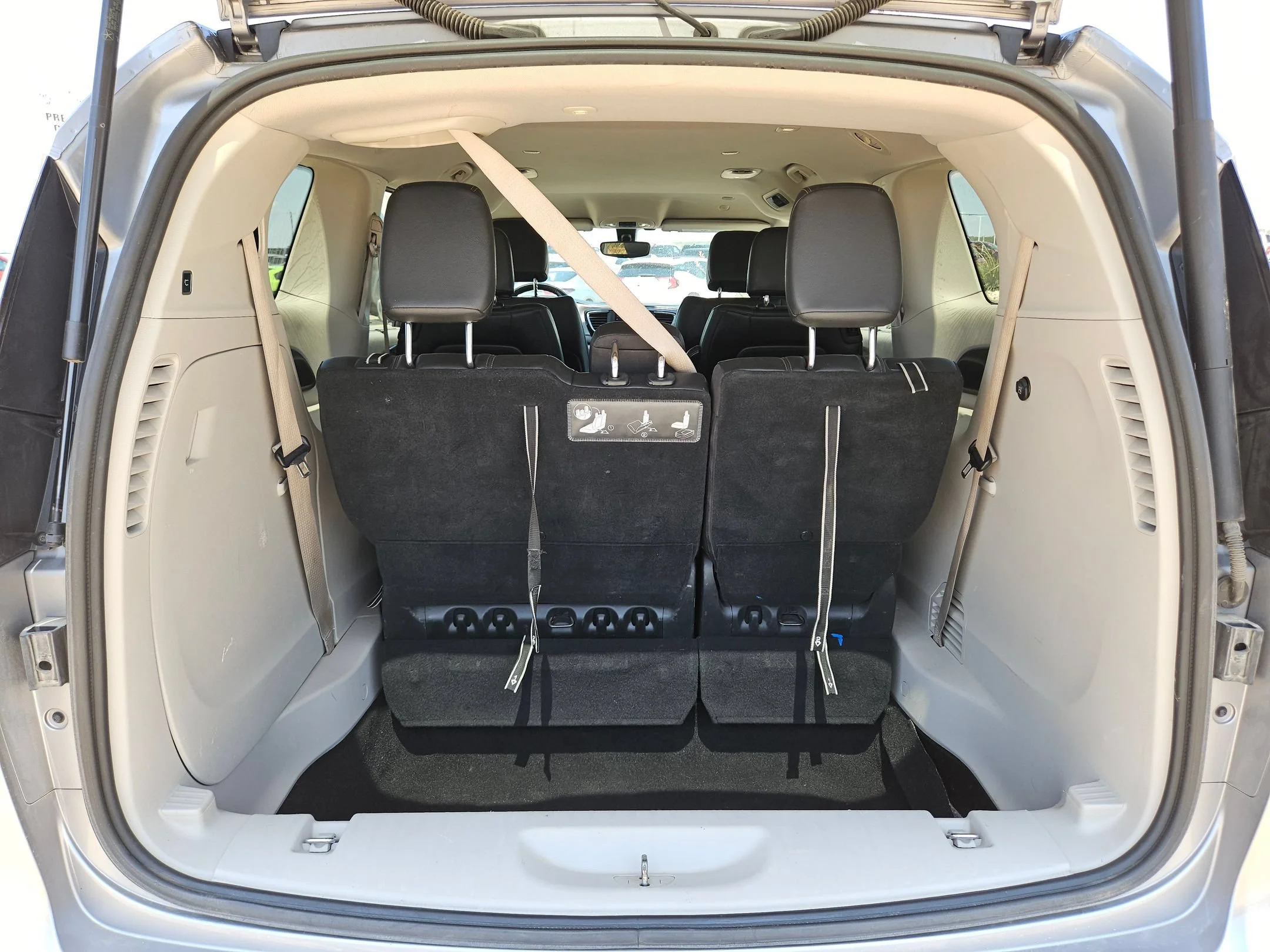 Used 2020 Silver Chrysler Touring L image 24