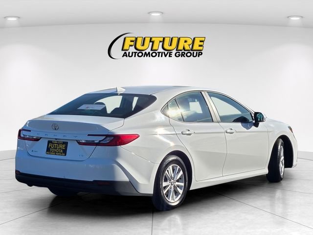 Used 2025 White Toyota LE image 4