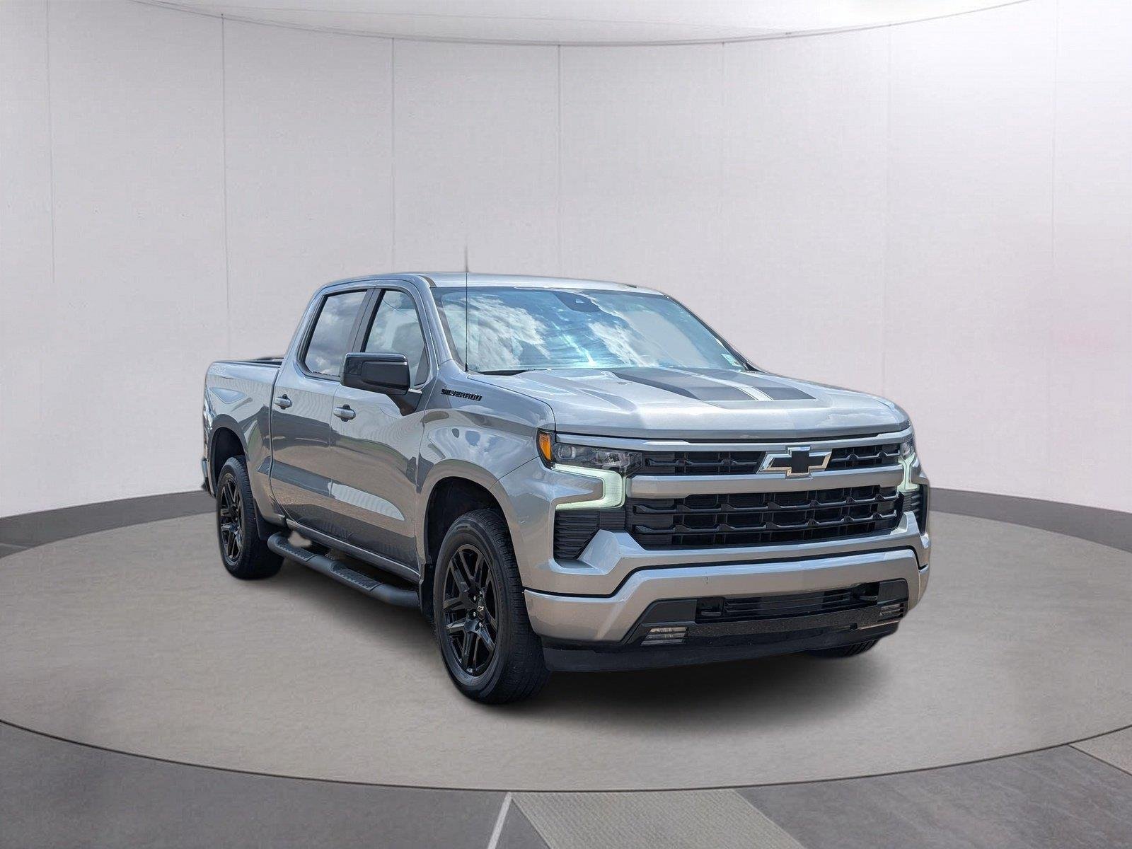 Used 2023 STERLING GRAY METALLIC Chevrolet RST image 8