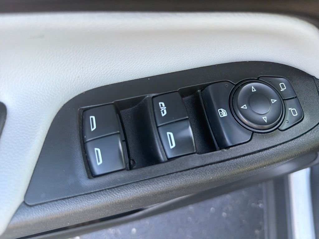 Used 2020 Silver Chevrolet LS image 4