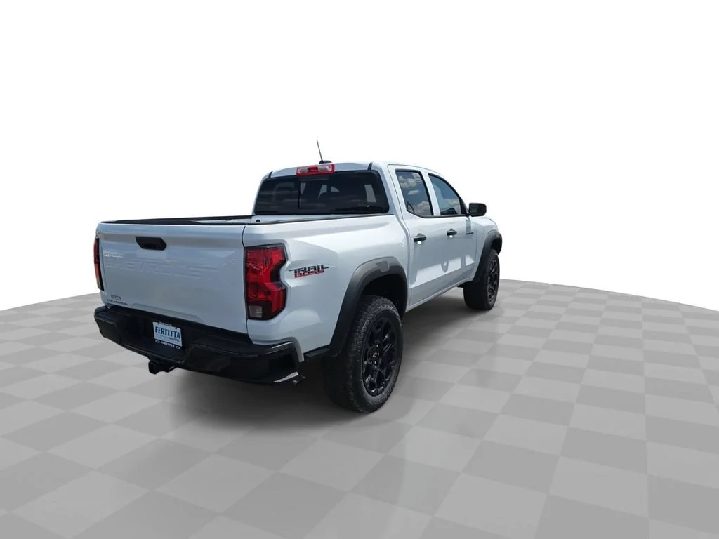 New 2026 Summit White Chevrolet Trail Boss image 8