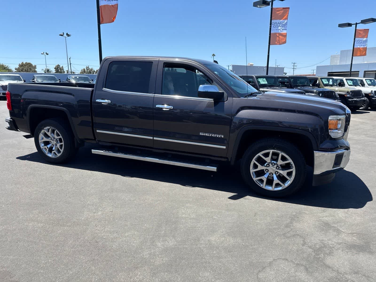 Used 2014 Iridium Metallic GMC SLT image 11