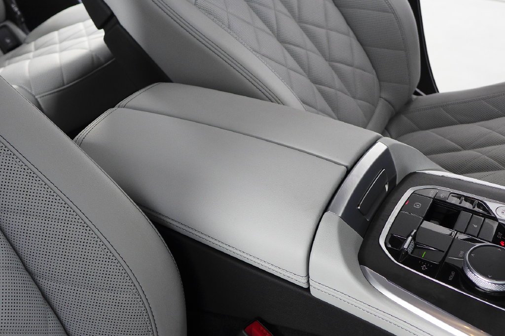 Used 2023 Skyscraper Gray Metallic BMW xDrive40i image 16