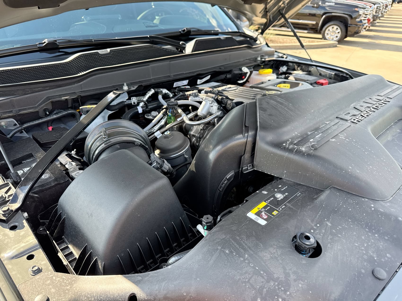 New 2026 Ceramic Gray Clearcoat Ram Limited image 28