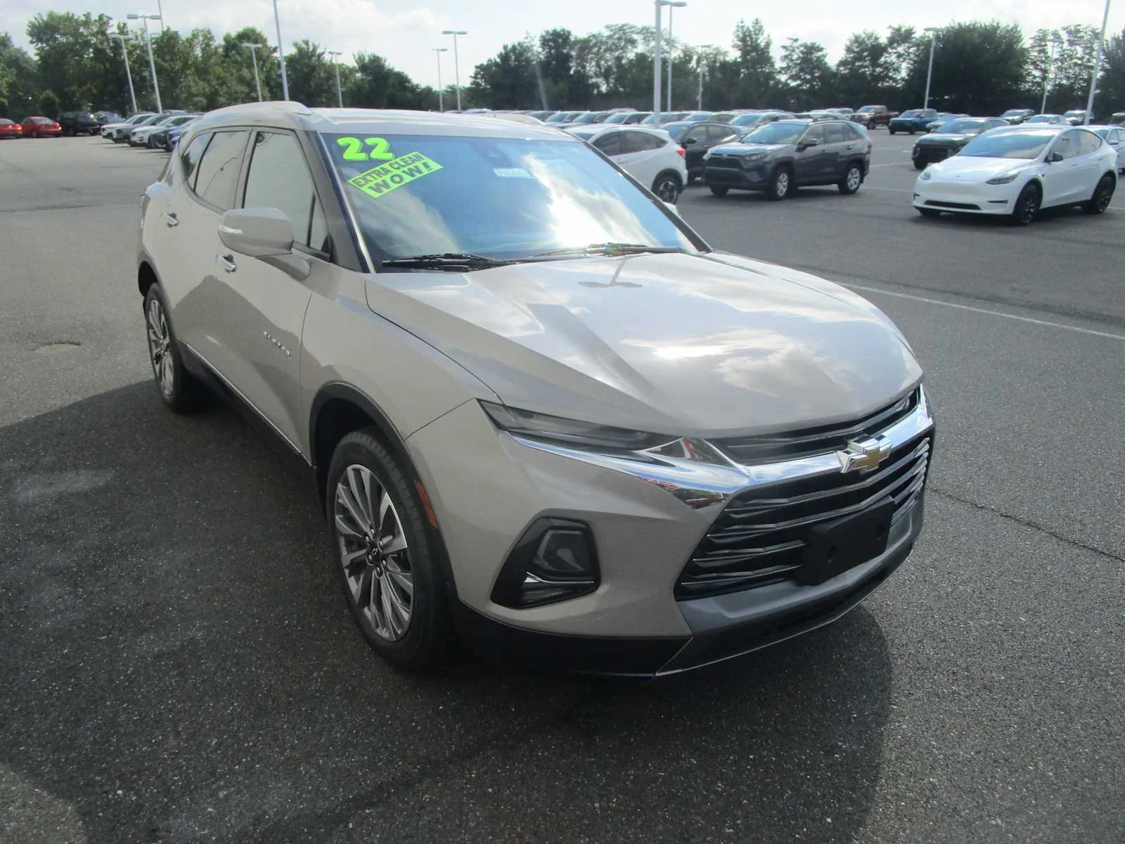 Certified Used 2022 Pewter Metallic Chevrolet Premier image 3
