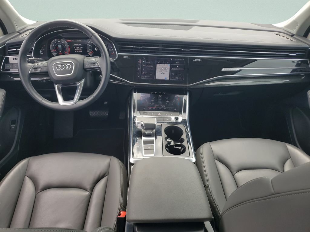 Used 2025  Audi 55 Premium Plus image 10