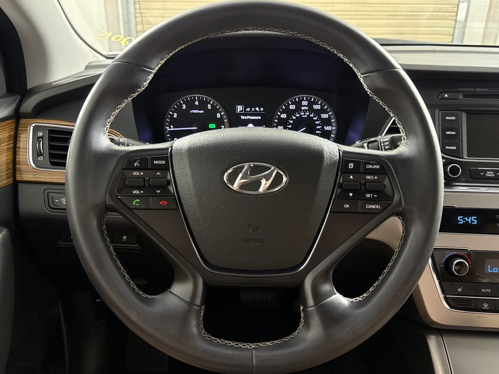 Used 2015 White Hyundai Limited image 13