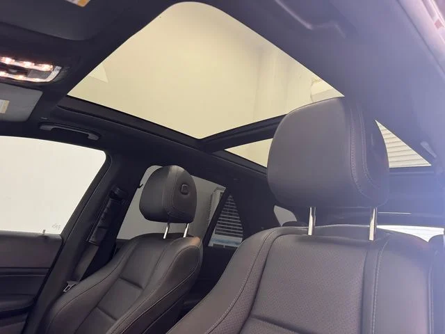 Used 2020 Black Mercedes-Benz GLE 350 image 5