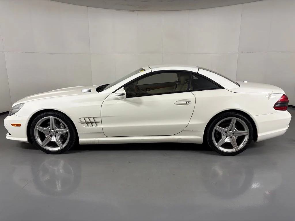 Used 2009 Diamond White Metallic Mercedes-Benz SL 550 image 5