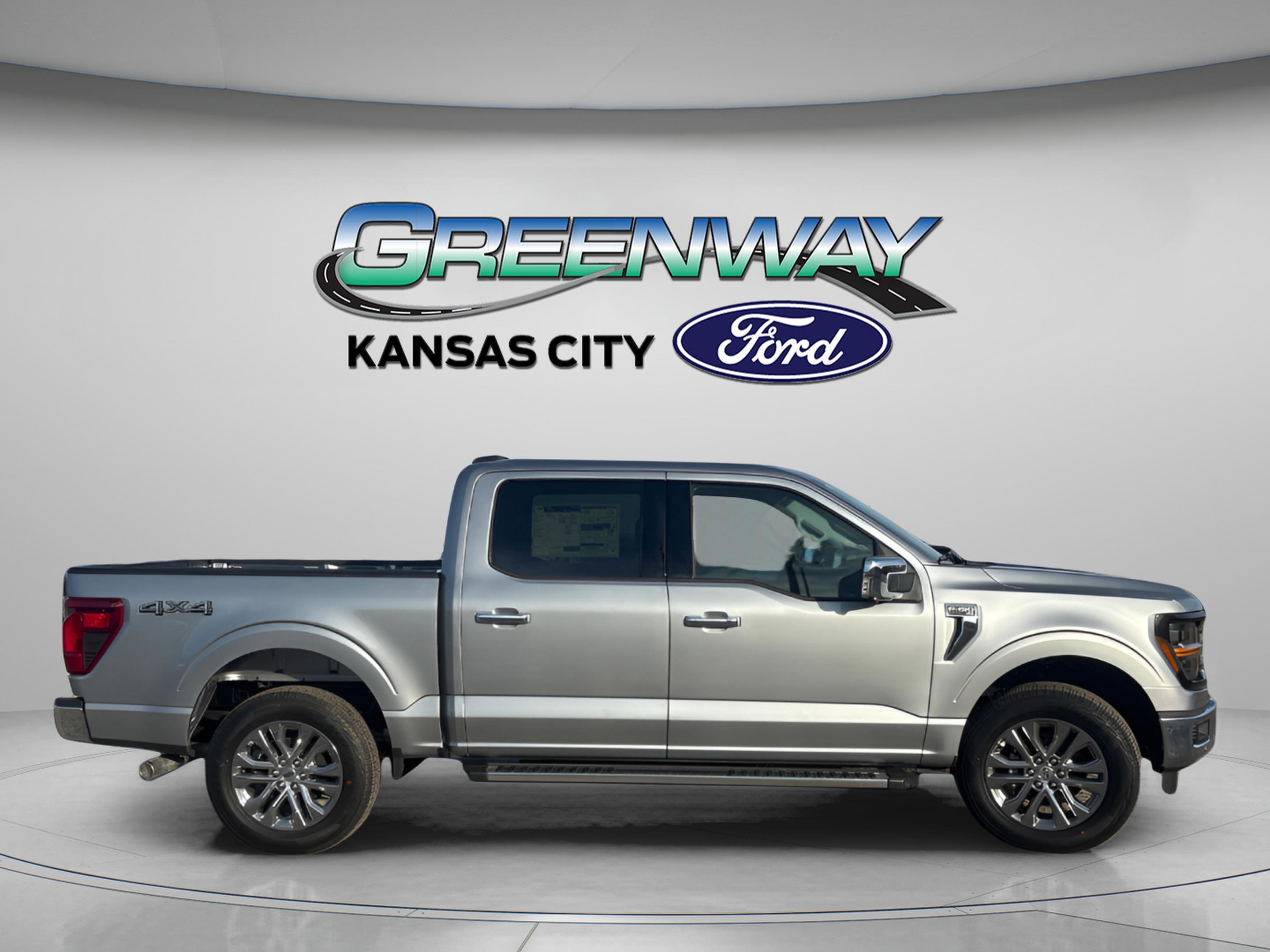 New 2026 Iconic Silver Metallic Ford XLT image 9