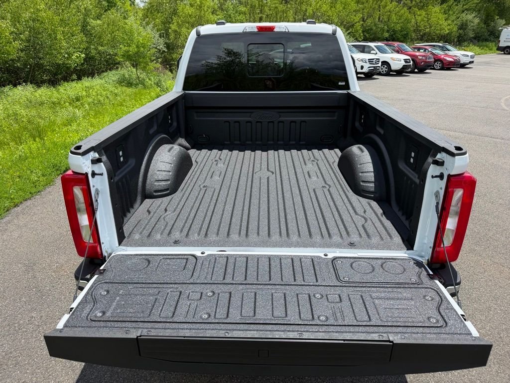 New 2026 Oxford White Ford F-250® XL image 24