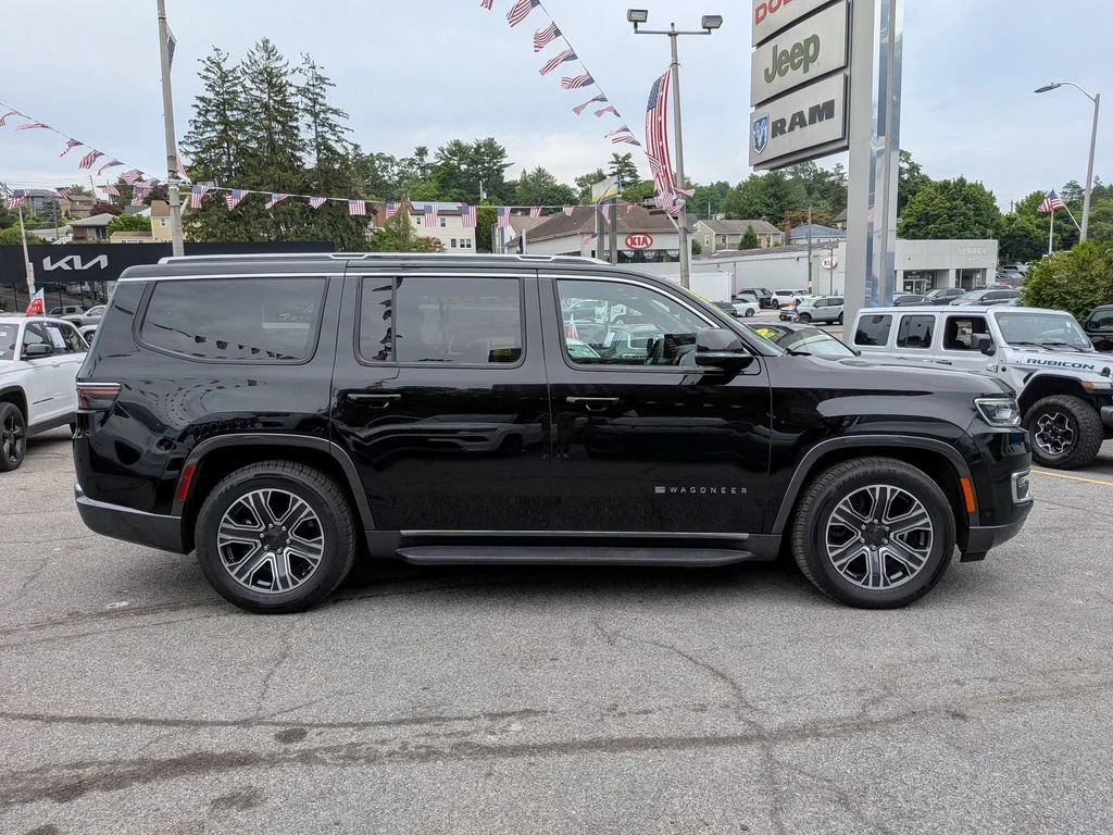 Used 2022 Black Jeep Series III image 5