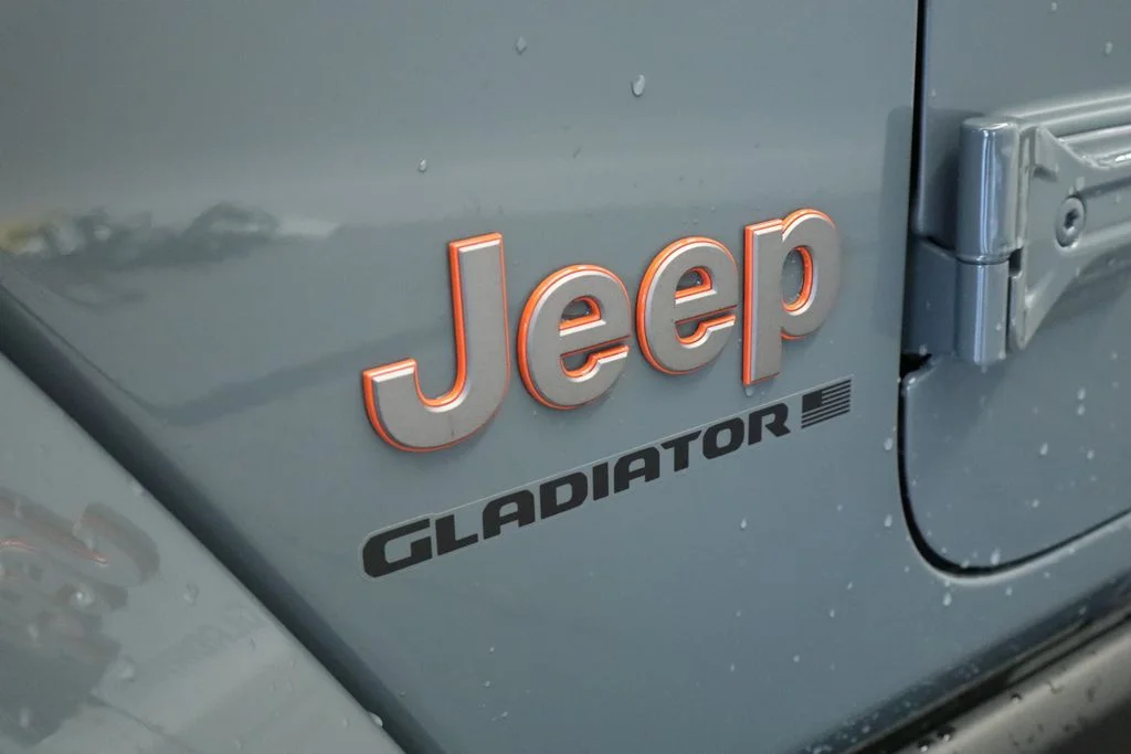 New 2026 Anvil Clear-Coat Exterior Paint Jeep Mojave X image 16
