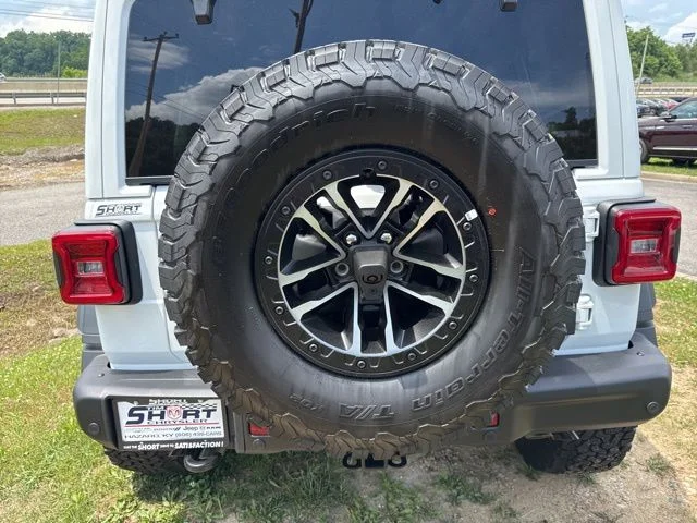 New 2026 White Jeep Moab 392 image 11