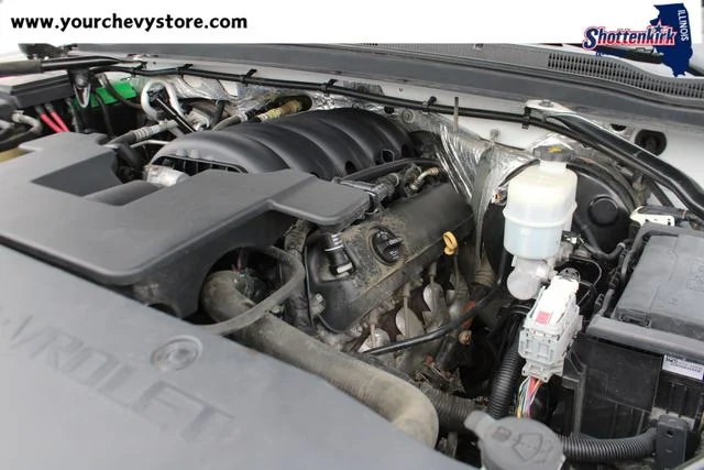 Used 2015 White Chevrolet LT image 6