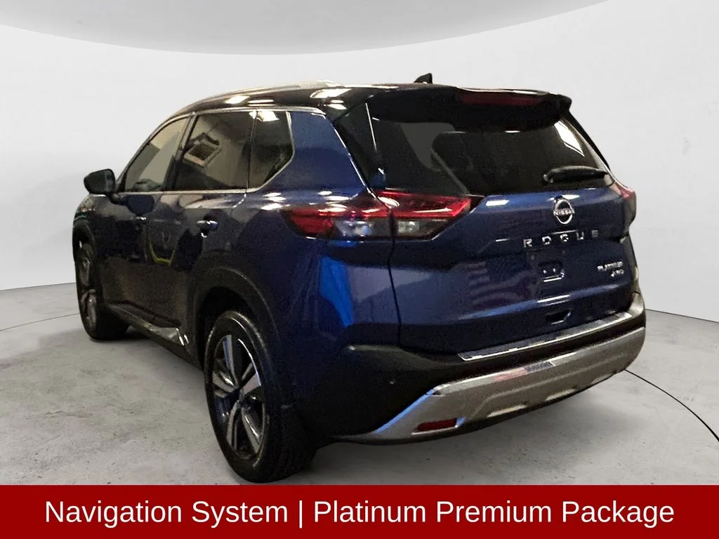 Used 2023 Caspian Blue Metallic Nissan Platinum image 3