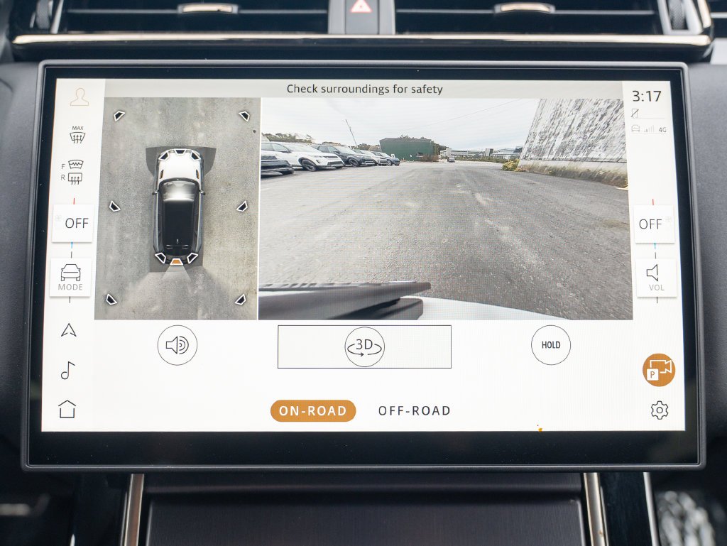 Certified Used 2026 White Land Rover Dynamic SE image 30