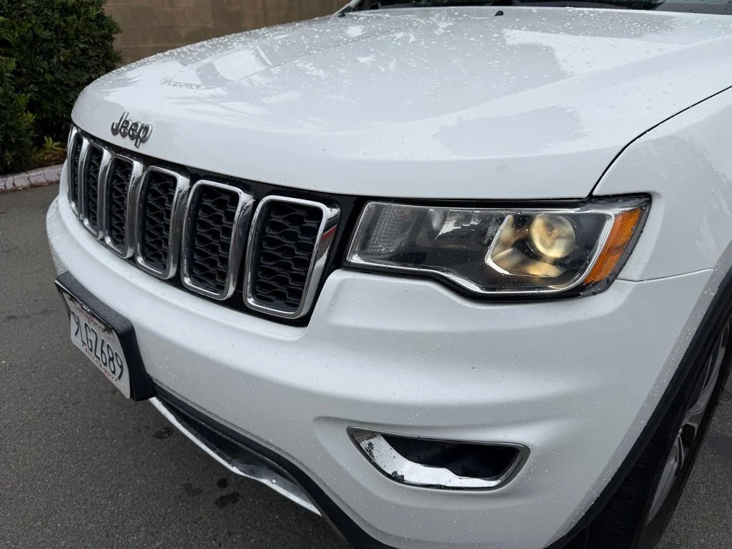 Used 2021 White Jeep Limited image 4