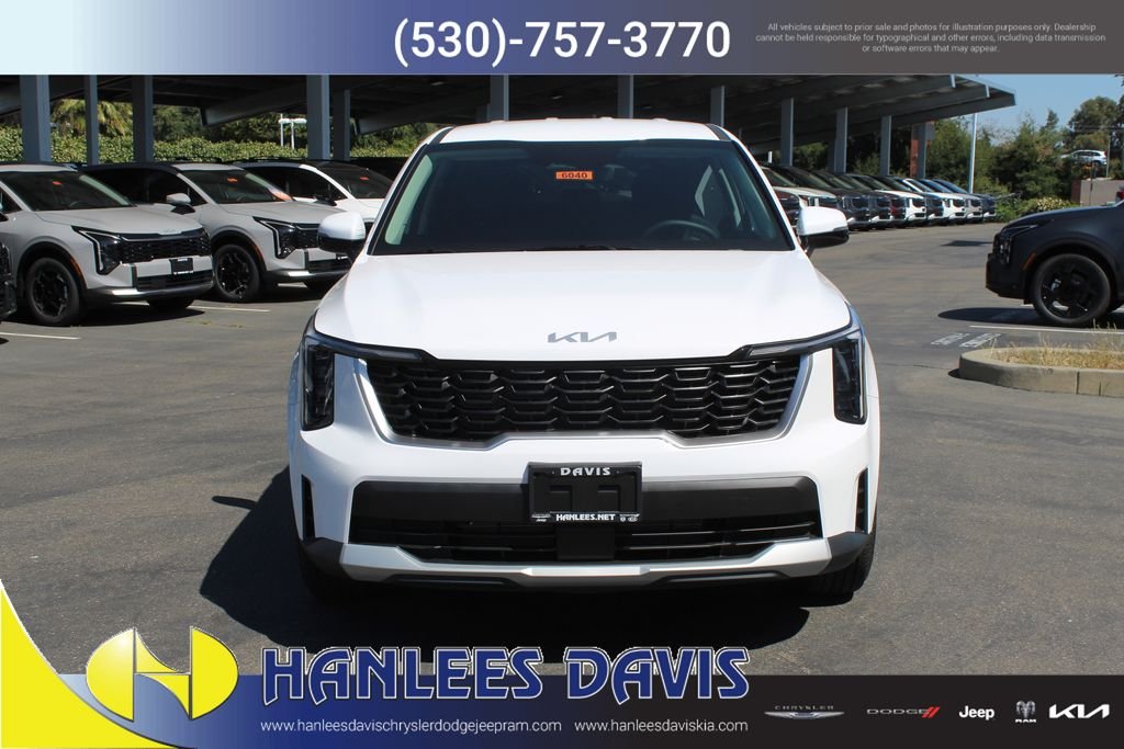 New 2026 Glacial White Pearl Kia LX image 4