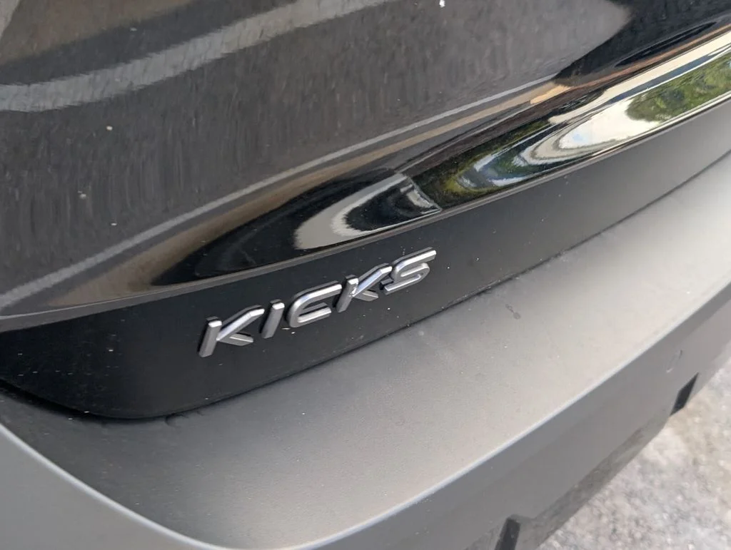 2025 Nissan Kicks SR - Photo 9