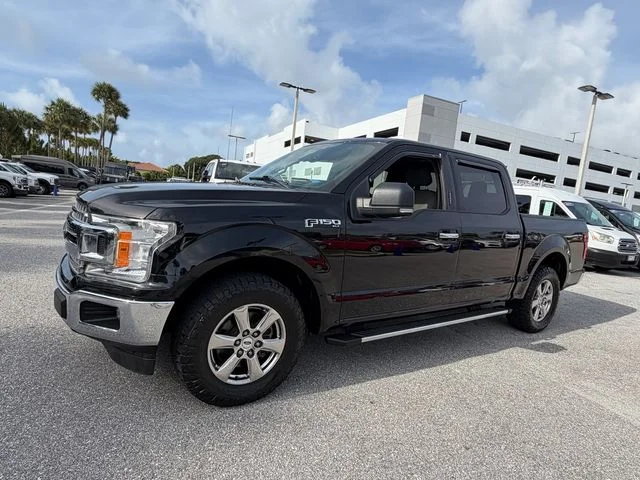 Certified Used 2018 Shadow Black Ford XLT image 3