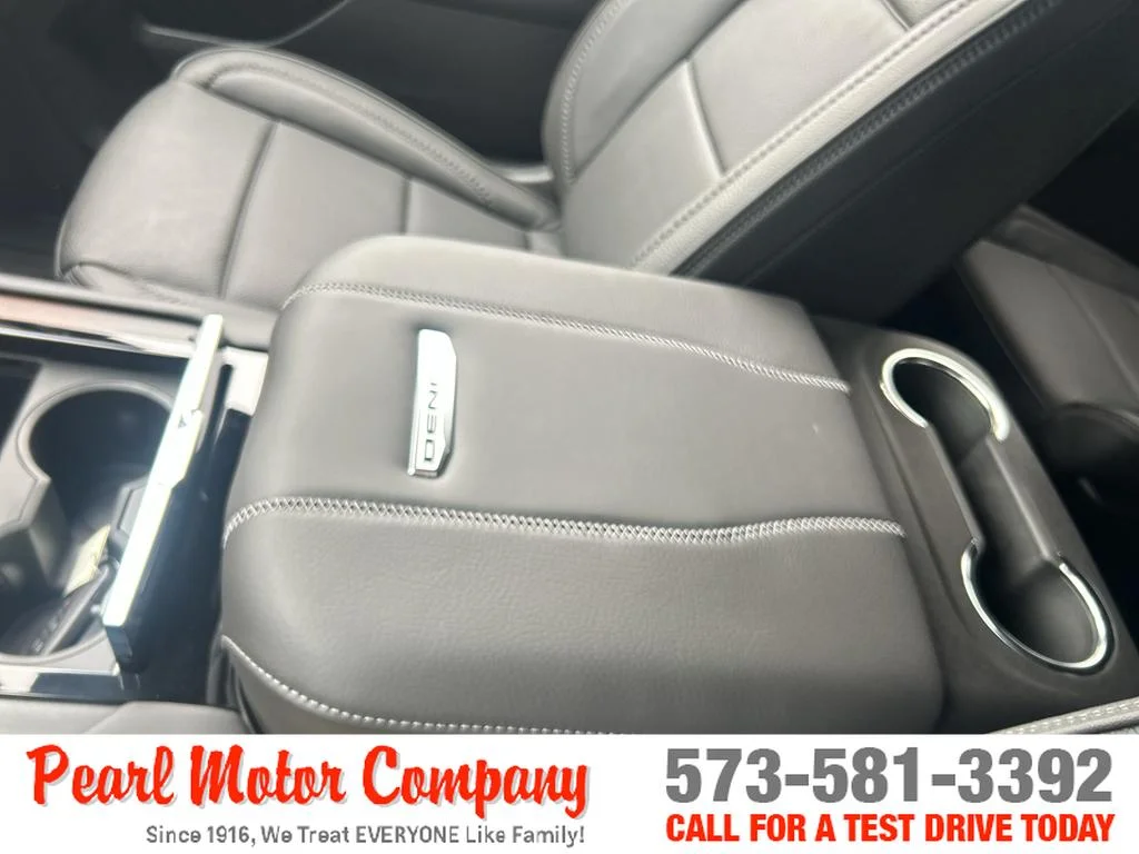 2026 GMC Yukon Denali - Photo 19