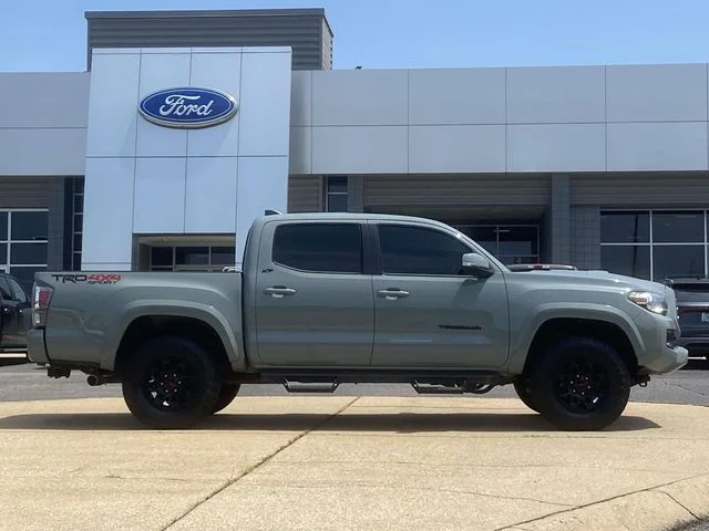 Used 2022  Toyota TRD Sport image 2