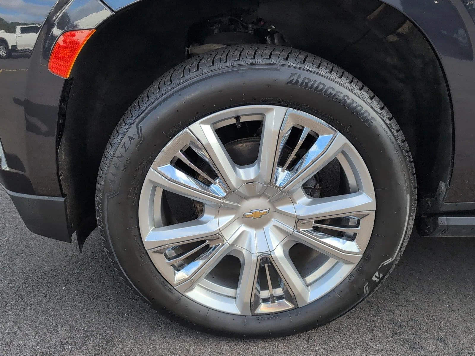 Used 2022 Dark Ash Metallic Chevrolet High Country image 9