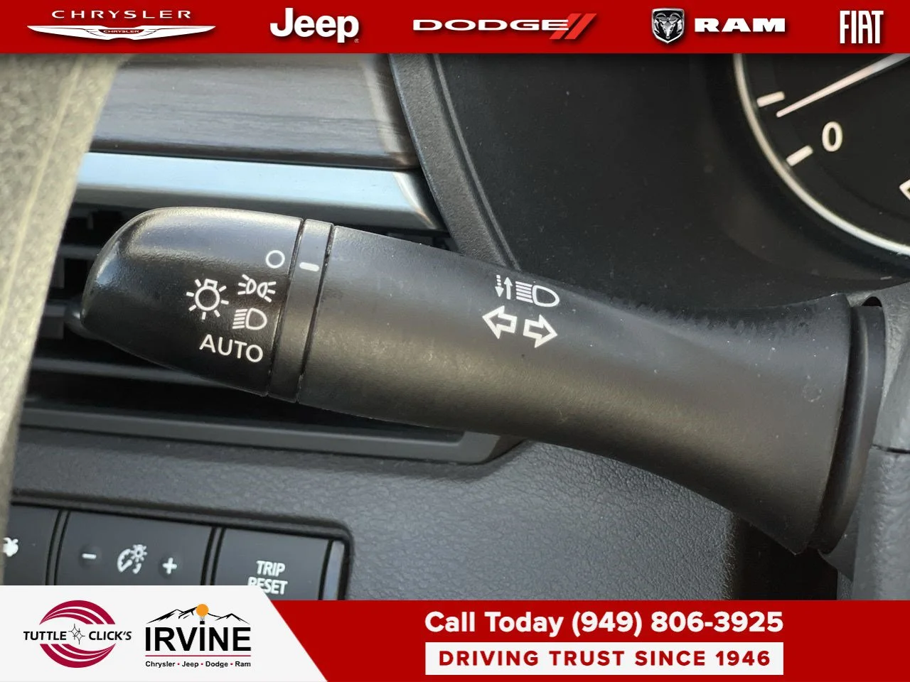 Used 2025 Garnet Pearl Metallic Nissan SV image 34