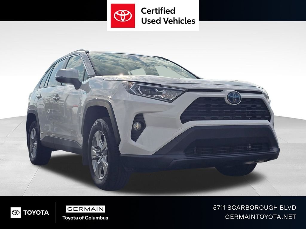 Used 2020 White Toyota XLE image 1
