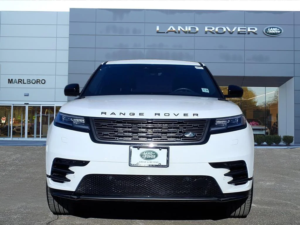 Certified Used 2026 Fuji White 1aa Land Rover Dynamic SE image 8